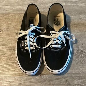 Black, low top Vans
